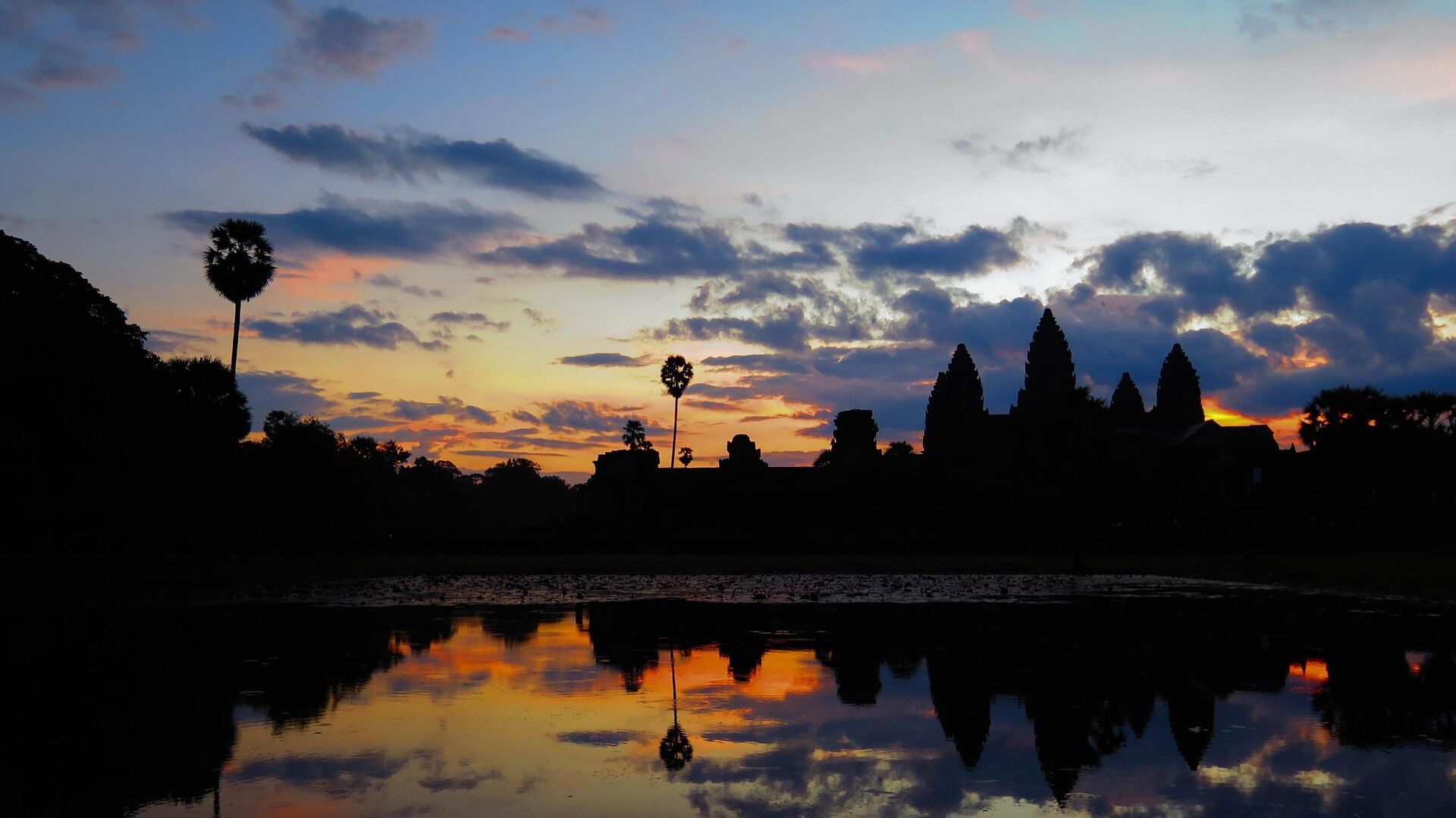 Start your border journey with Cambodia’s serene glow